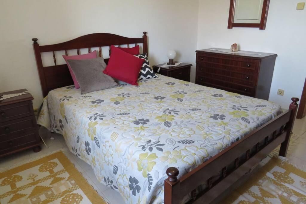 Casa S Nicolau 2 Near The Beach 劳林哈 外观 照片